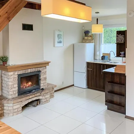 Holiday home Cozy In With Ethernet Internet